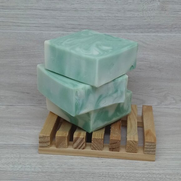 3x Handmade Country Green Apple Soap Bars - Picture 2 of 4